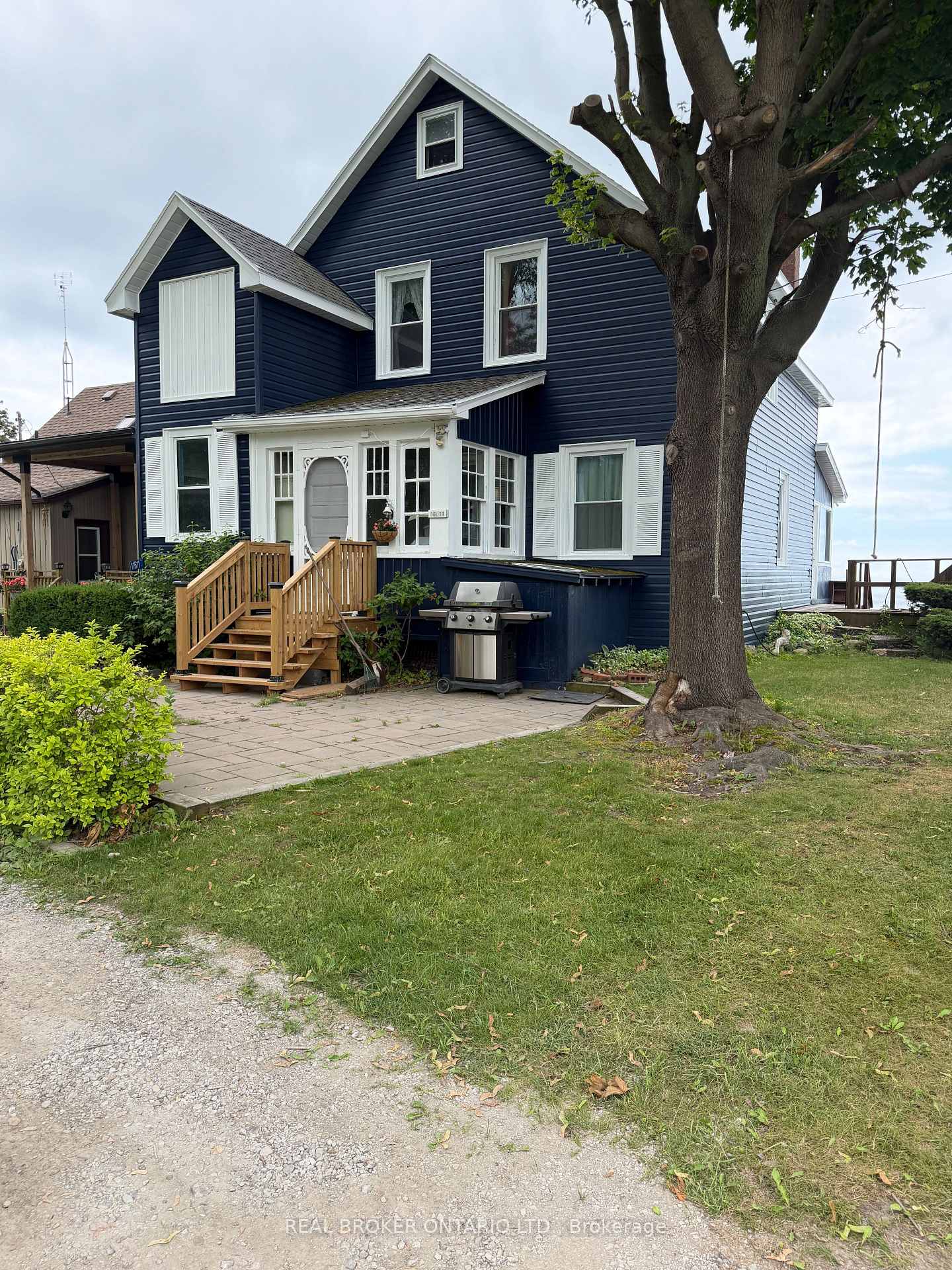 Photo 3 of 11611 Beach Road W, Wainfleet, Lakeshore — HOMEH