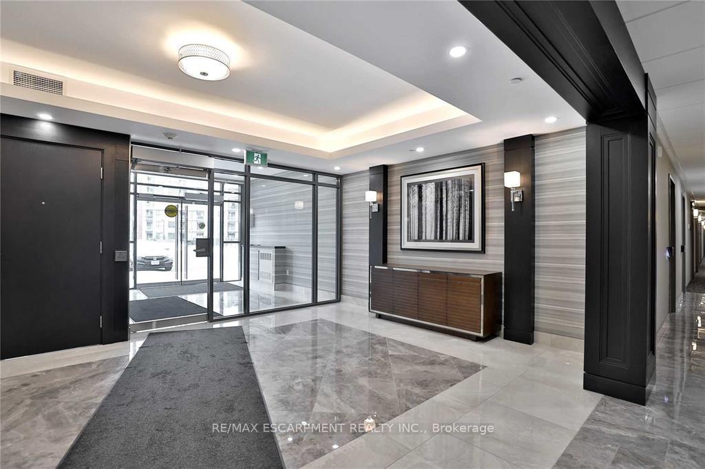 Photo 2 of Unit 231, 101 Shoreview Place, Hamilton, Lakeshore — HOMEH