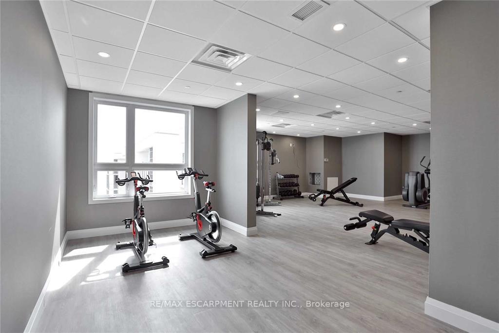 Photo 15 of Unit 231, 101 Shoreview Place, Hamilton, Lakeshore — HOMEH