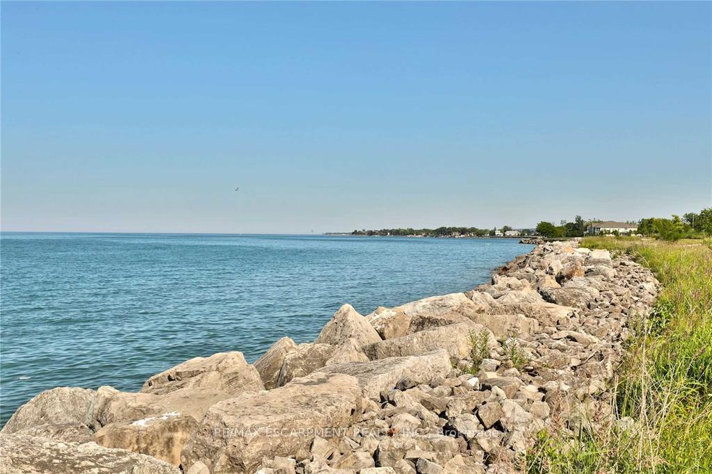 Photo 19 of Unit 231, 101 Shoreview Place, Hamilton, Lakeshore — HOMEH