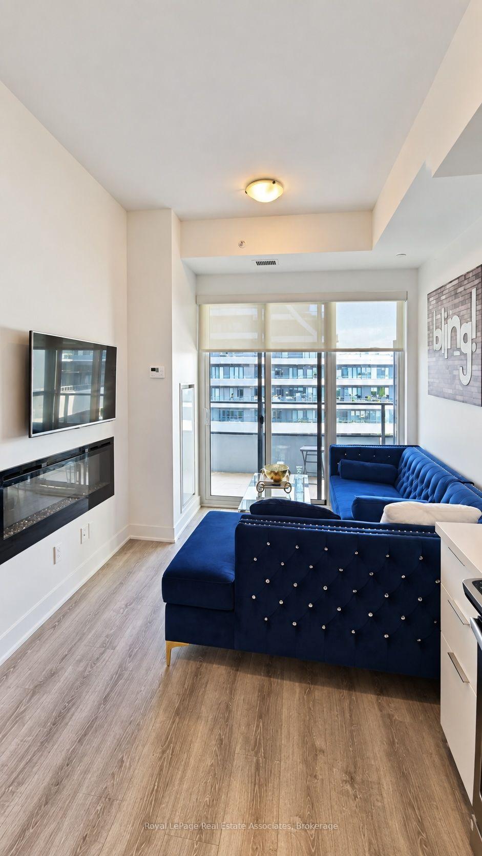 Photo 9 of Unit 403, 20 Shore Breeze Drive, Etobicoke, Mimico — HOMEH