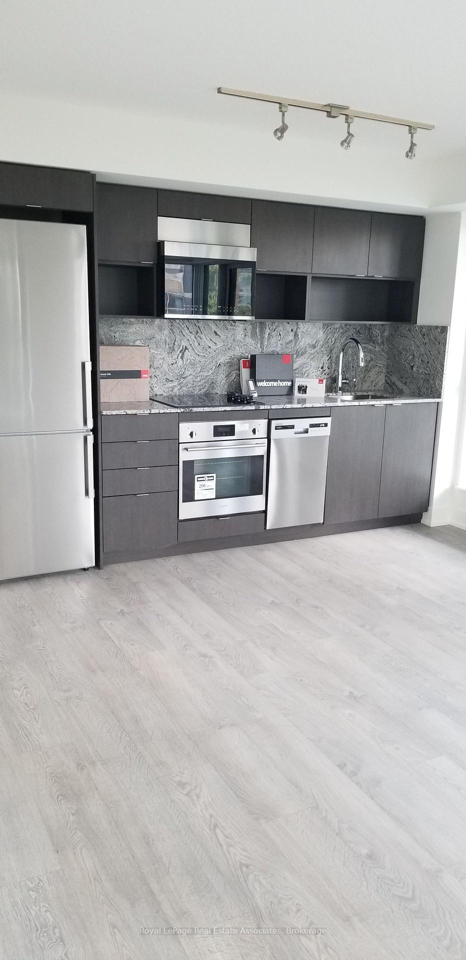 Photo 4 of Unit 324, 9 Mabelle Avenue, Etobicoke, Islington-City Centre West — HOMEH