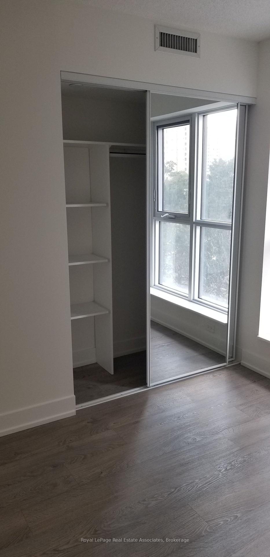 Photo 9 of Unit 324, 9 Mabelle Avenue, Etobicoke, Islington-City Centre West — HOMEH