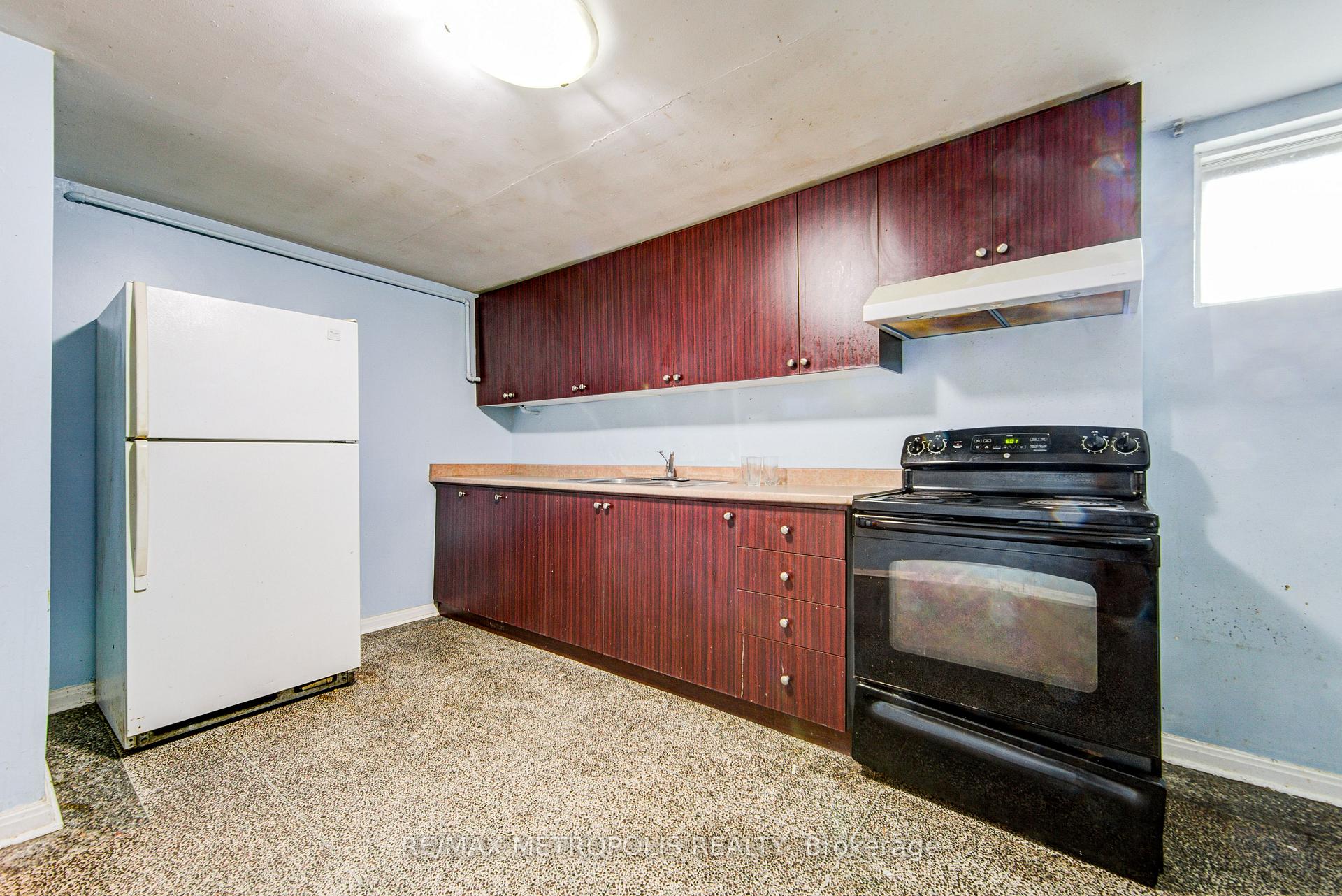 Photo 27 of 110 Stevenson Road, Etobicoke, Mount Olive-Silverstone-Jamestown — HOMEH