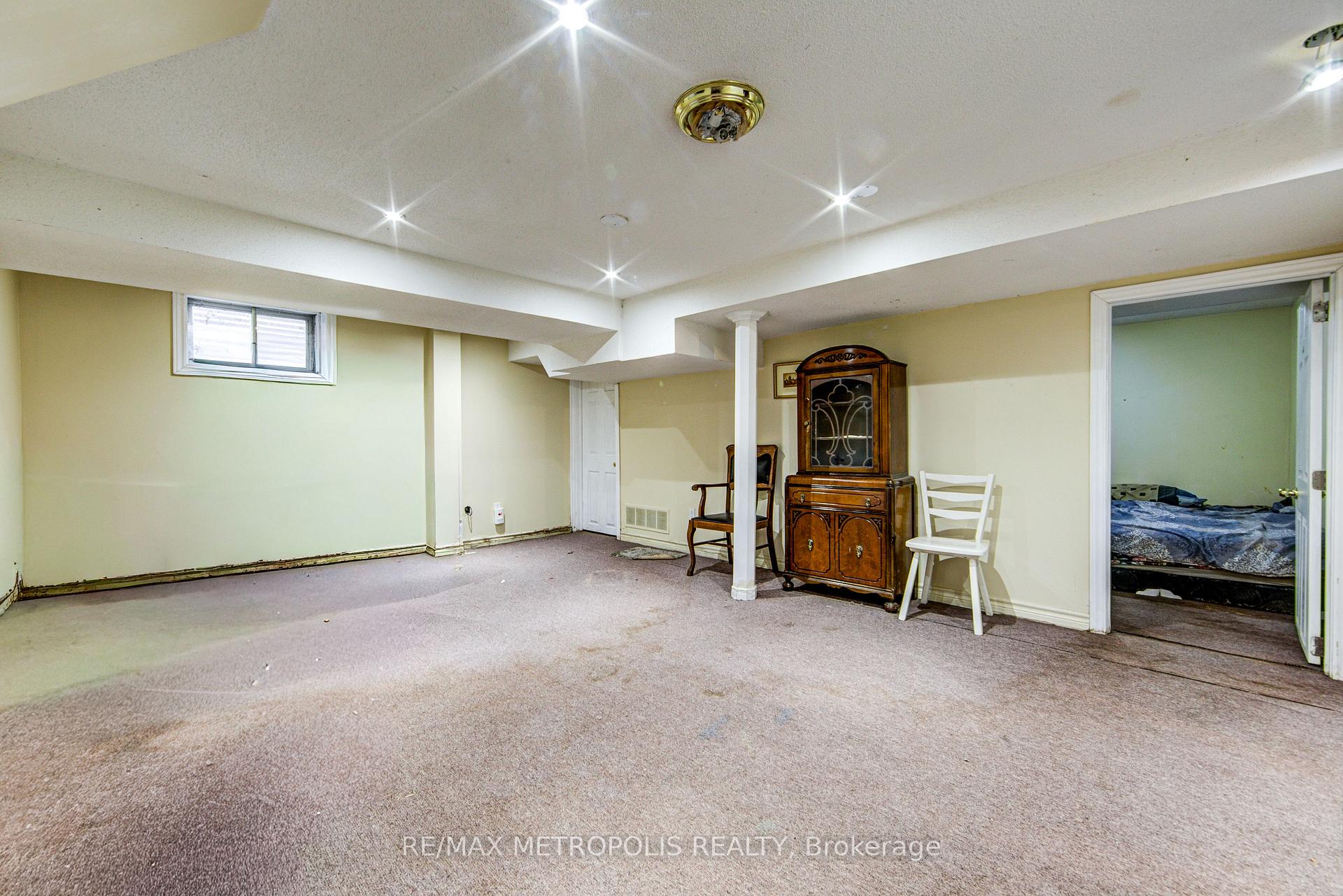 Photo 28 of 110 Stevenson Road, Etobicoke, Mount Olive-Silverstone-Jamestown — HOMEH