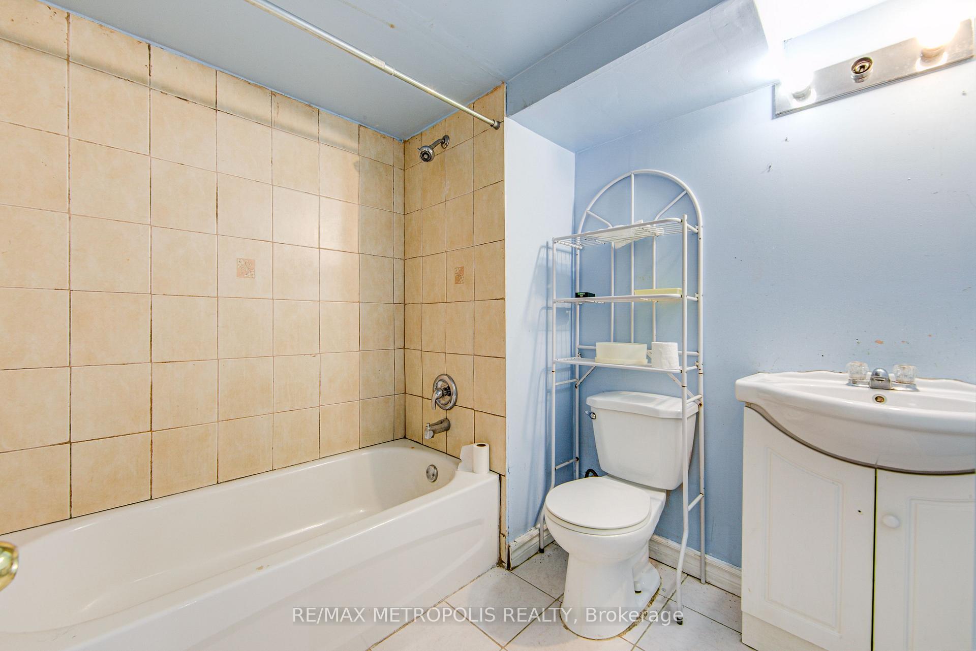 Photo 31 of 110 Stevenson Road, Etobicoke, Mount Olive-Silverstone-Jamestown — HOMEH