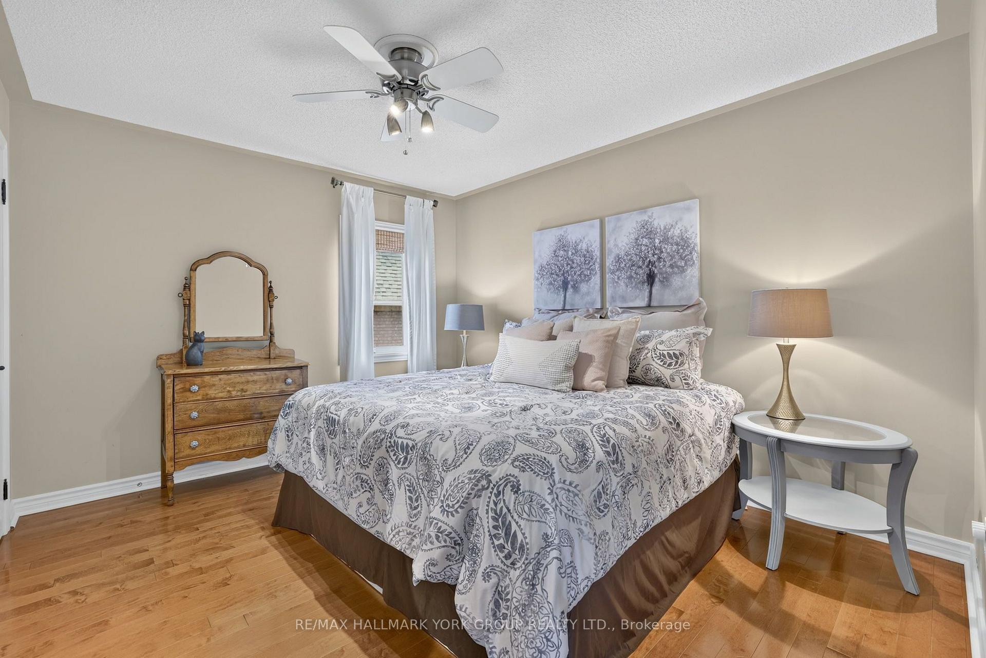 Photo 12 of 669 Kingsmere Avenue, Newmarket, Stonehaven-Wyndham — HOMEH