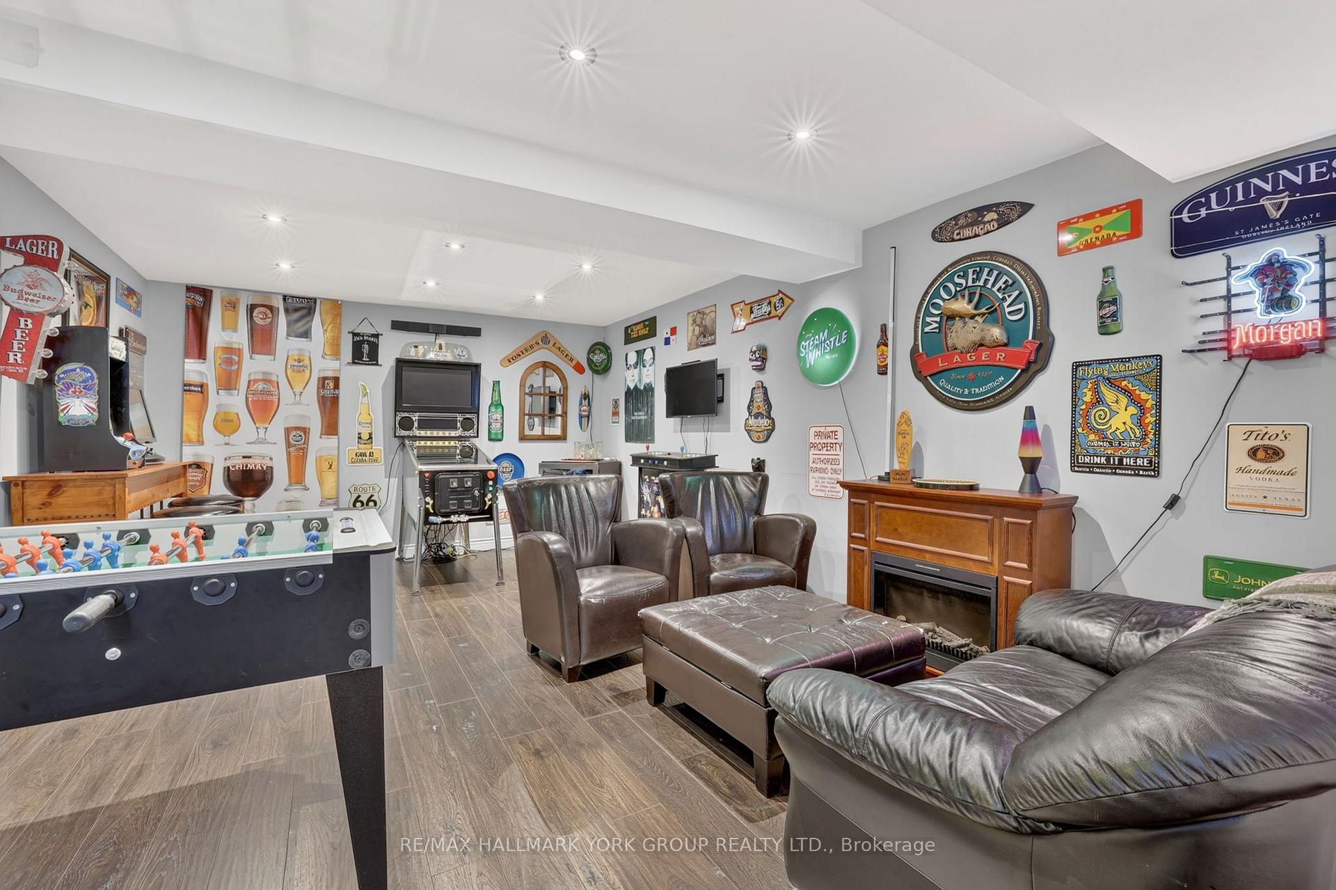 Photo 14 of 669 Kingsmere Avenue, Newmarket, Stonehaven-Wyndham — HOMEH