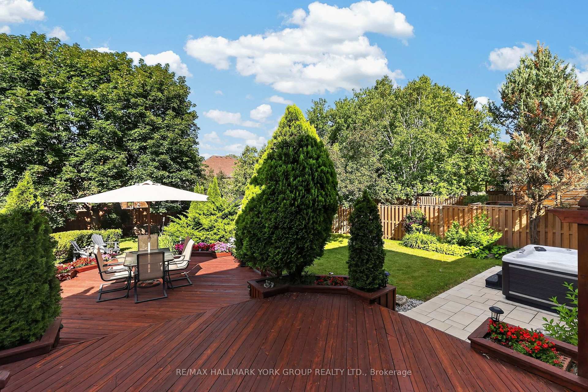 Photo 15 of 669 Kingsmere Avenue, Newmarket, Stonehaven-Wyndham — HOMEH