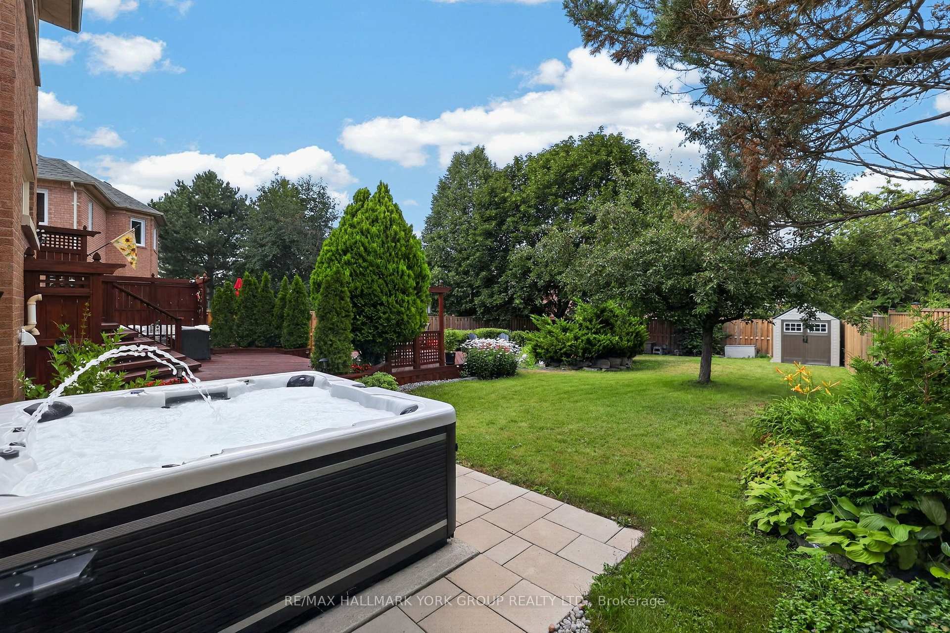 Photo 20 of 669 Kingsmere Avenue, Newmarket, Stonehaven-Wyndham — HOMEH