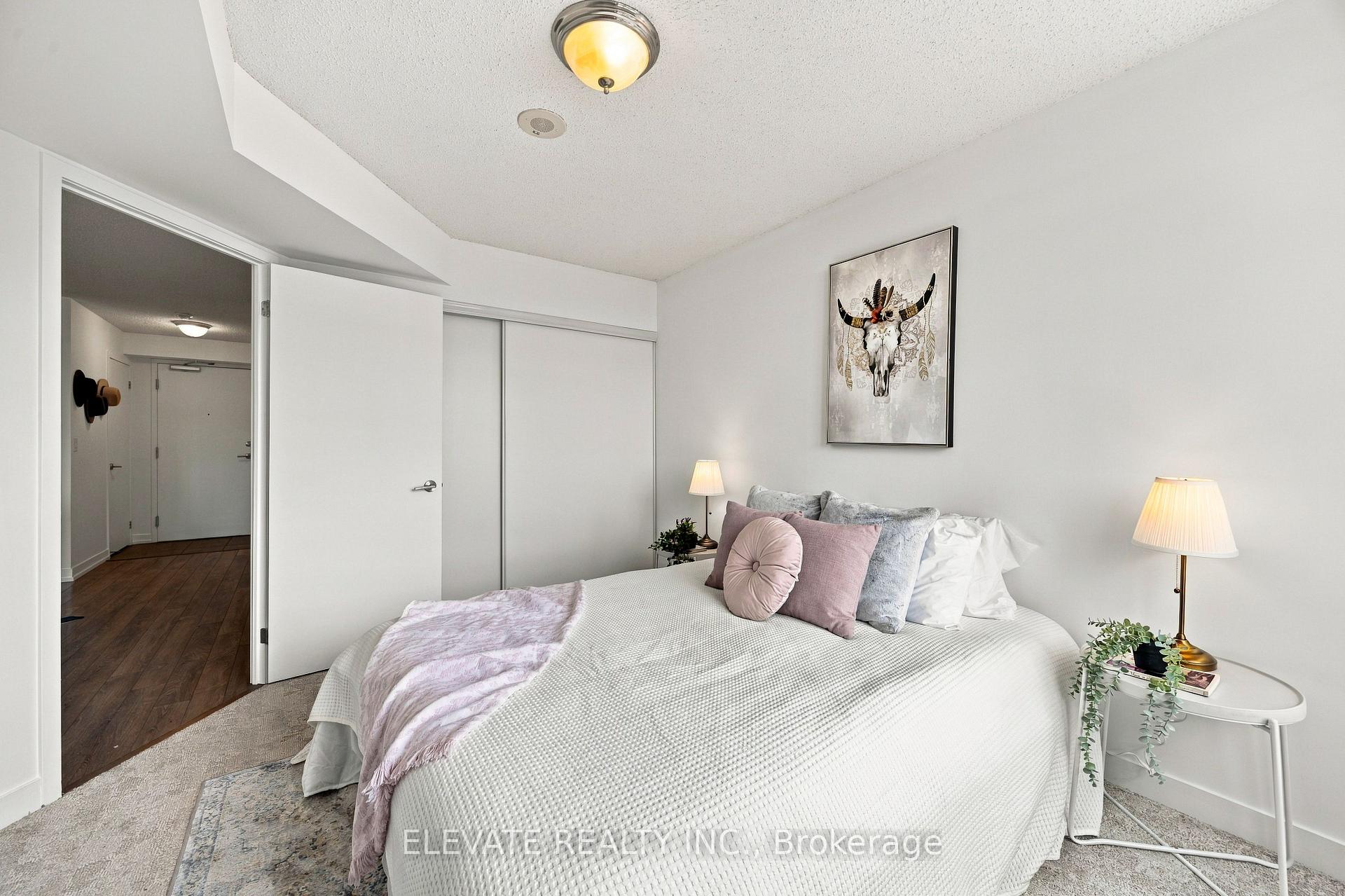 Photo 12 of Unit 408, 812 Lansdowne Avenue, Toronto, Dovercourt-Wallace Emerson-Junction — HOMEH