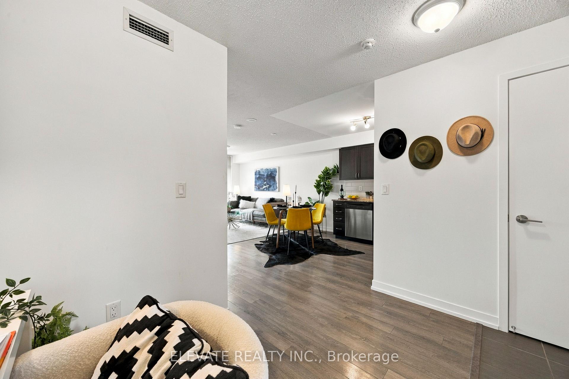 Photo 15 of Unit 408, 812 Lansdowne Avenue, Toronto, Dovercourt-Wallace Emerson-Junction — HOMEH