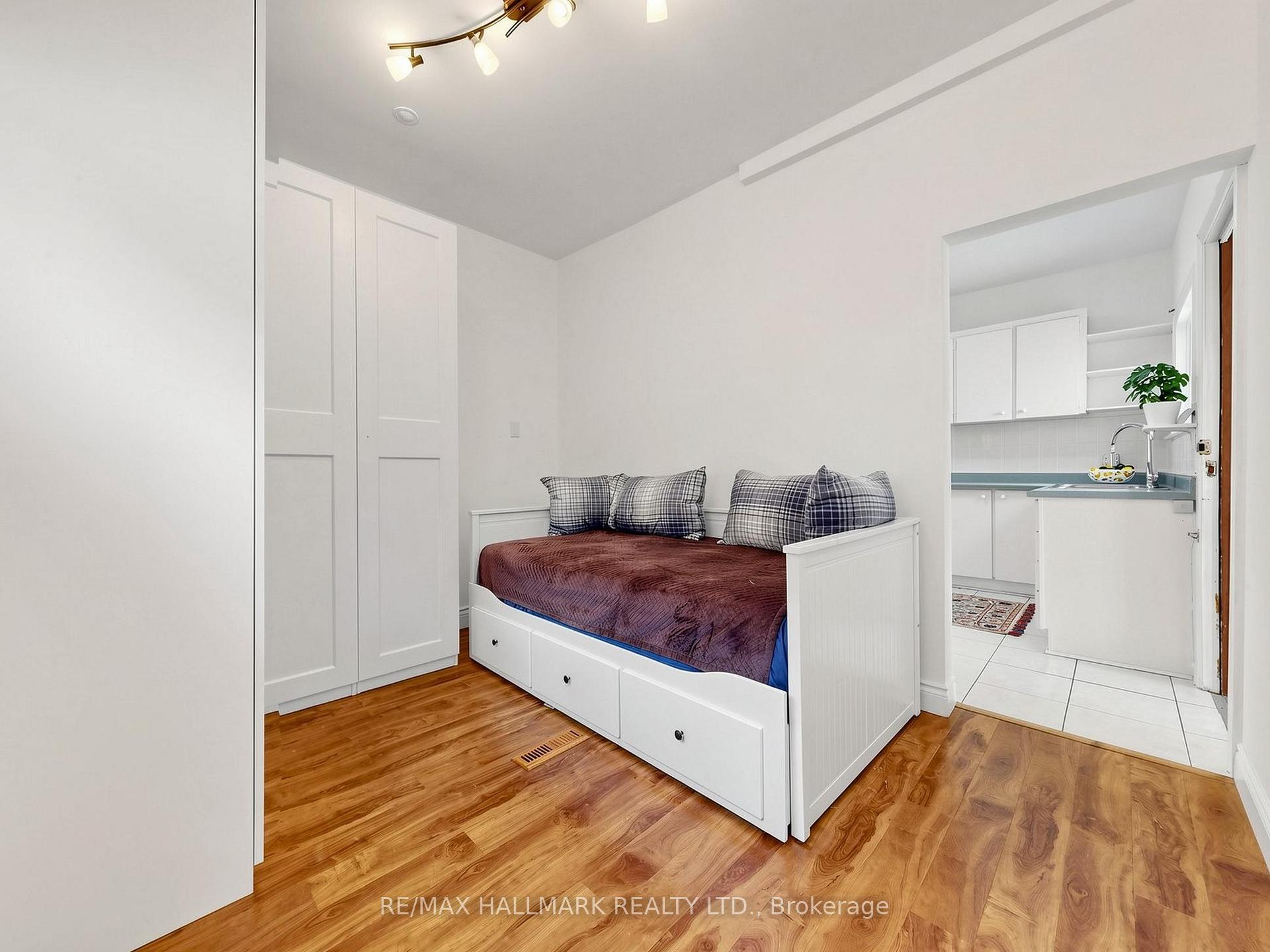 Photo 11 of 182 Holborne Avenue, Toronto, Woodbine-Lumsden — HOMEH