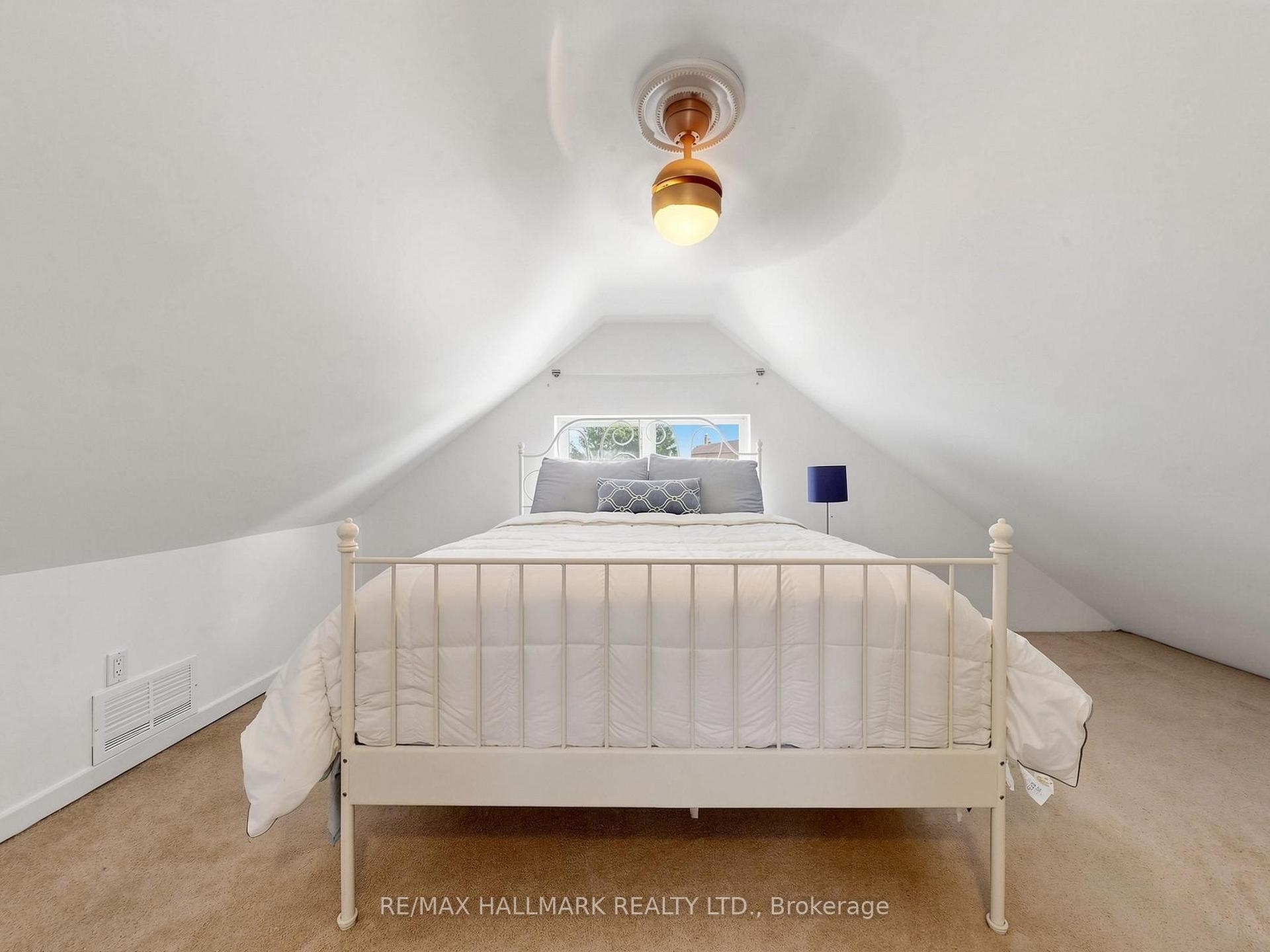 Photo 17 of 182 Holborne Avenue, Toronto, Woodbine-Lumsden — HOMEH