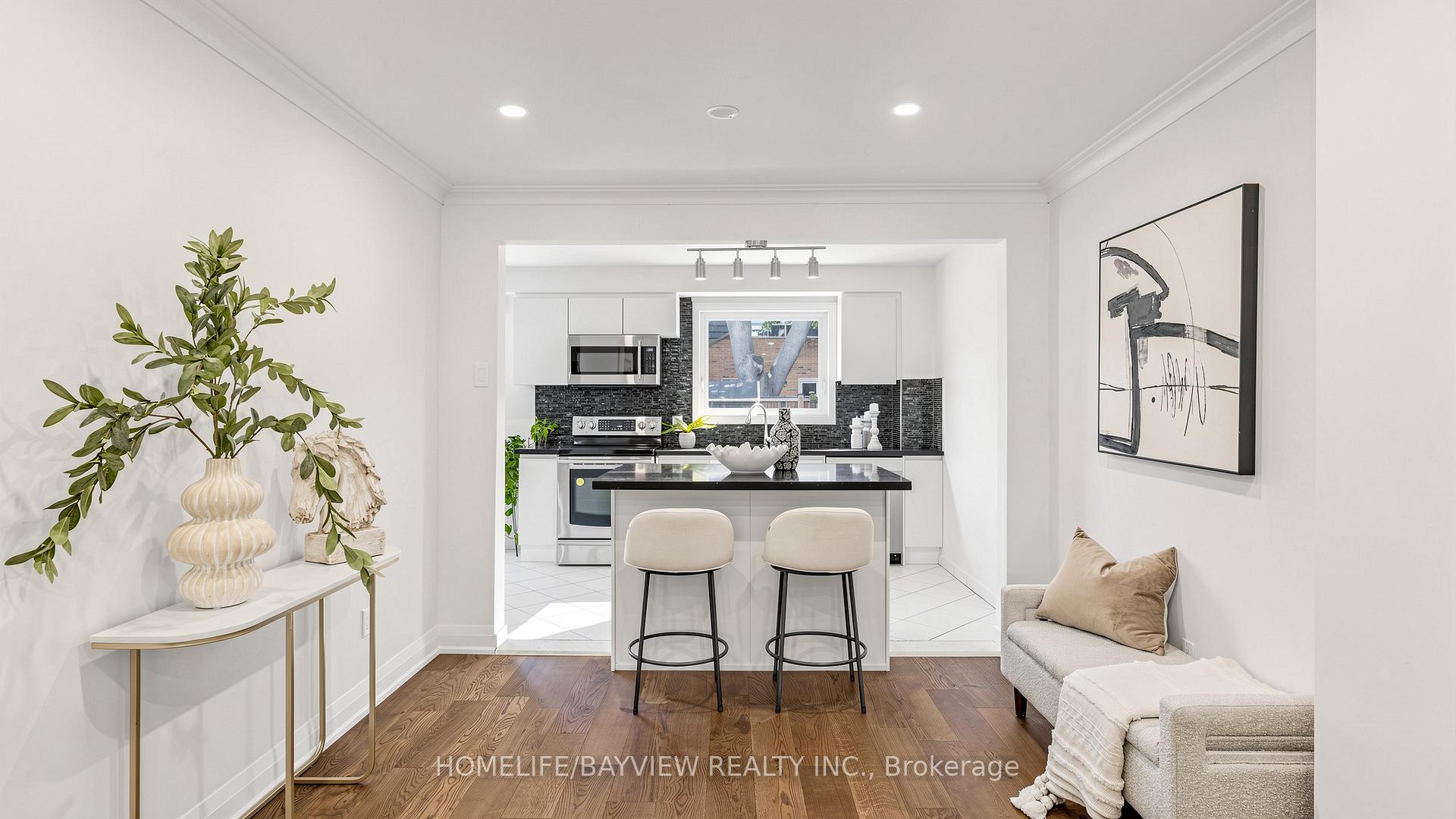 Photo 13 of Unit MAIN & SECOND FLOORS, 27 Bedle Avenue, North York, Hillcrest Village — HOMEH