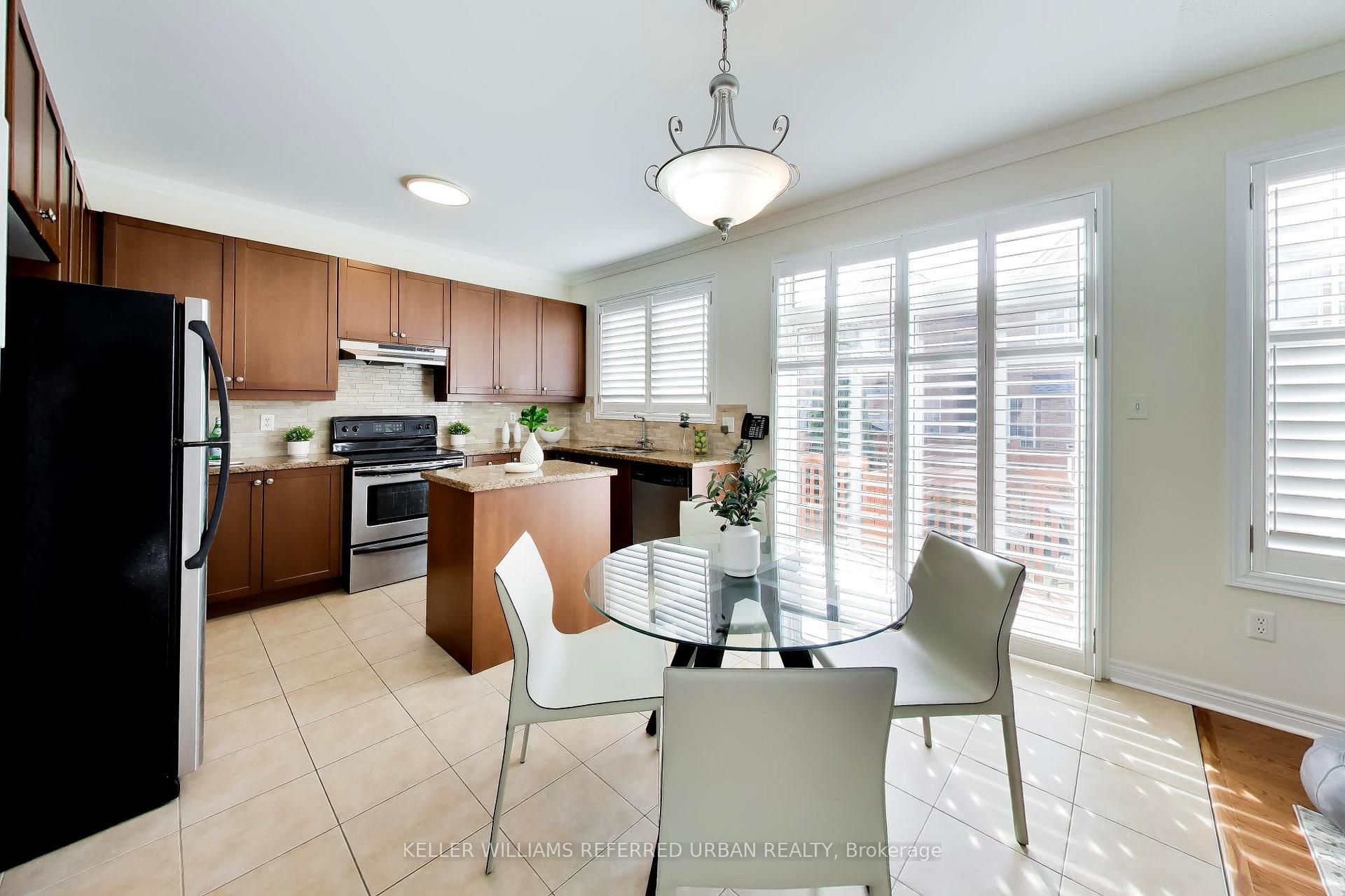 Photo 3 of 67 Stony Hill Boulevard, Markham, Victoria Manor-Jennings Gate — HOMEH