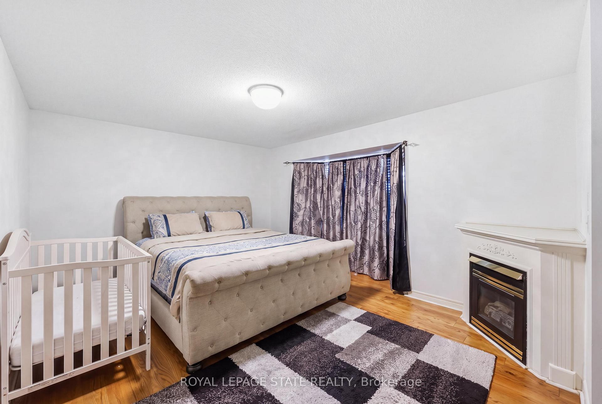 Photo 20 of 11 Redtail Crescent, Hamilton, Carpenter — HOMEH