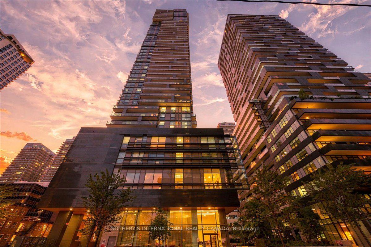 Photo 2 of Unit 1808, 39 Roehampton Avenue, Toronto, Mount Pleasant West — HOMEH