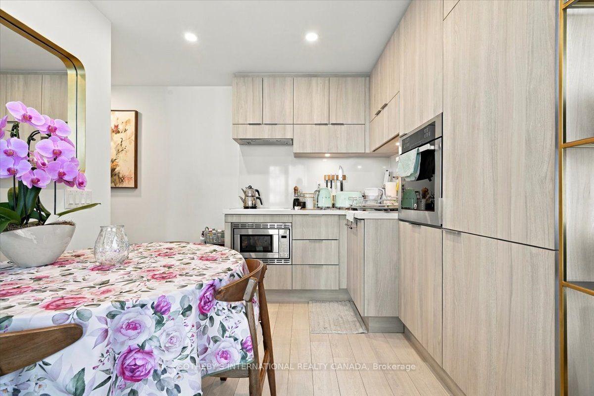 Photo 9 of Unit 1808, 39 Roehampton Avenue, Toronto, Mount Pleasant West — HOMEH
