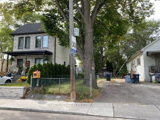 Photo 2 of 70 Seventeenth Street, Etobicoke, New Toronto — HOMEH
