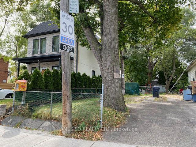 Photo 3 of 70 Seventeenth Street, Etobicoke, New Toronto — HOMEH