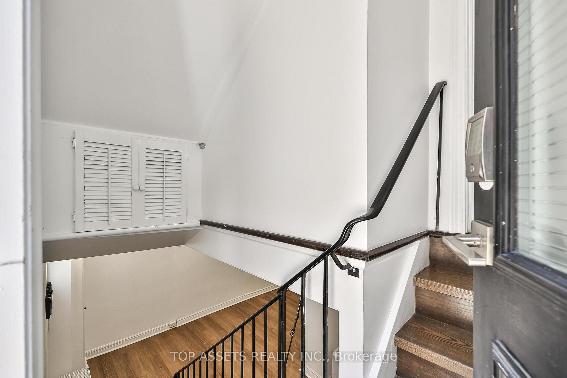 Photo 4 of 532 (BSMT) Glengrove Avenue W, Toronto, Englemount-Lawrence — HOMEH
