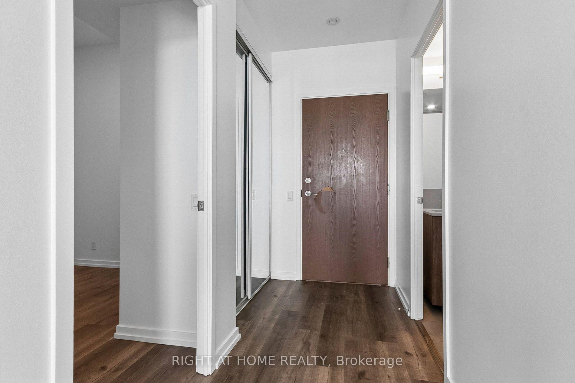 Photo 2 of Unit 1705, 7890 Jane Street, Vaughan, Vaughan Corporate Centre — HOMEH