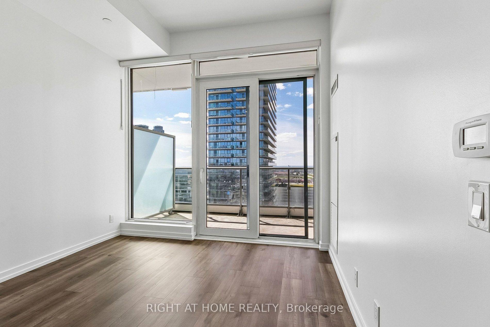 Photo 5 of Unit 1705, 7890 Jane Street, Vaughan, Vaughan Corporate Centre — HOMEH