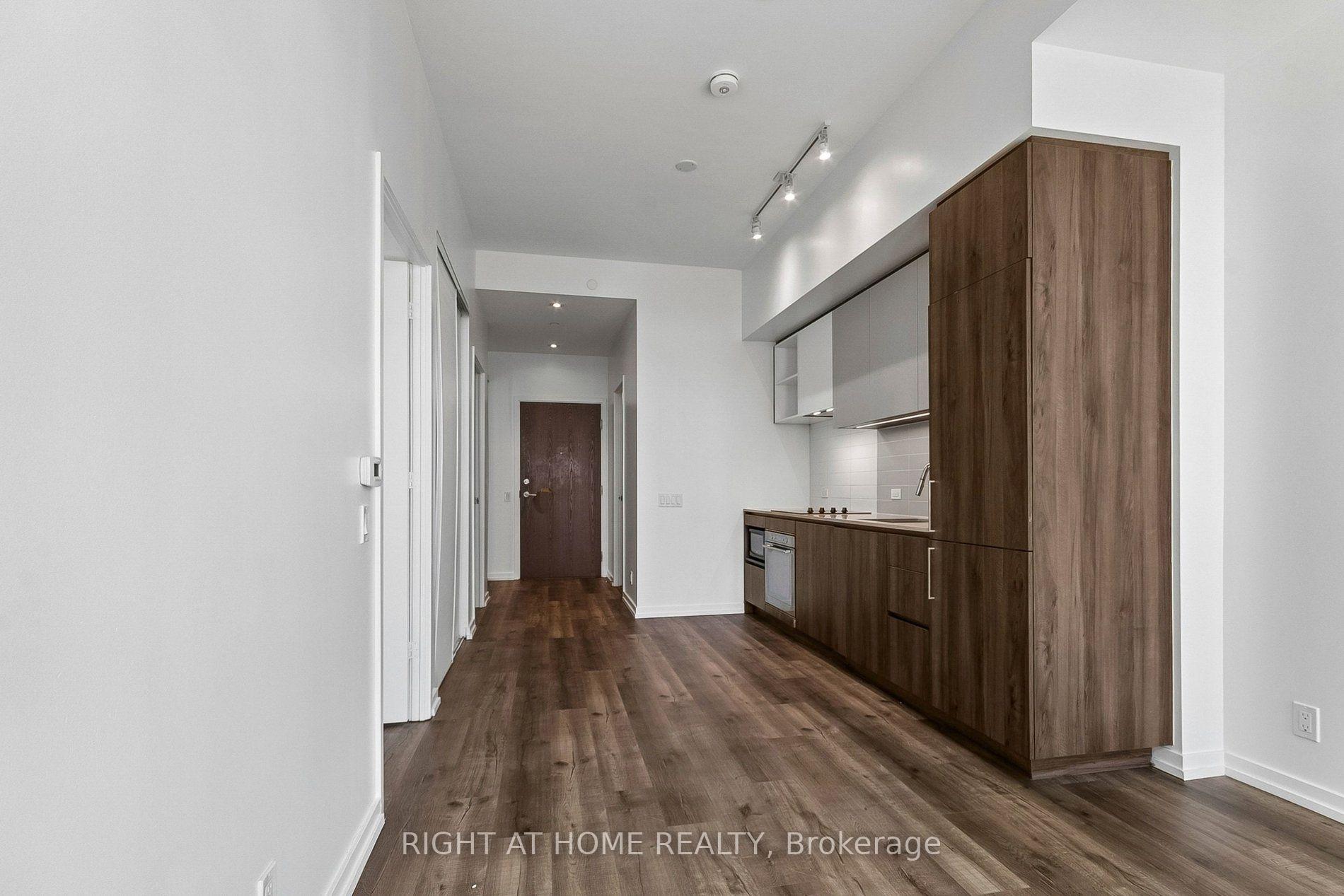 Photo 6 of Unit 1705, 7890 Jane Street, Vaughan, Vaughan Corporate Centre — HOMEH