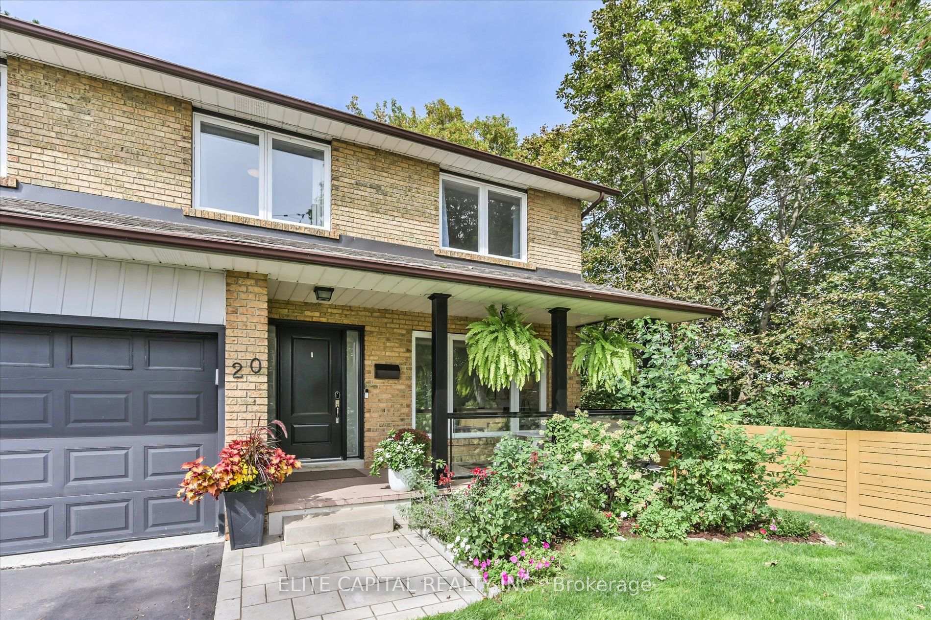 Photo 3 of 20 Raymore Drive, Etobicoke, Humber Heights — HOMEH
