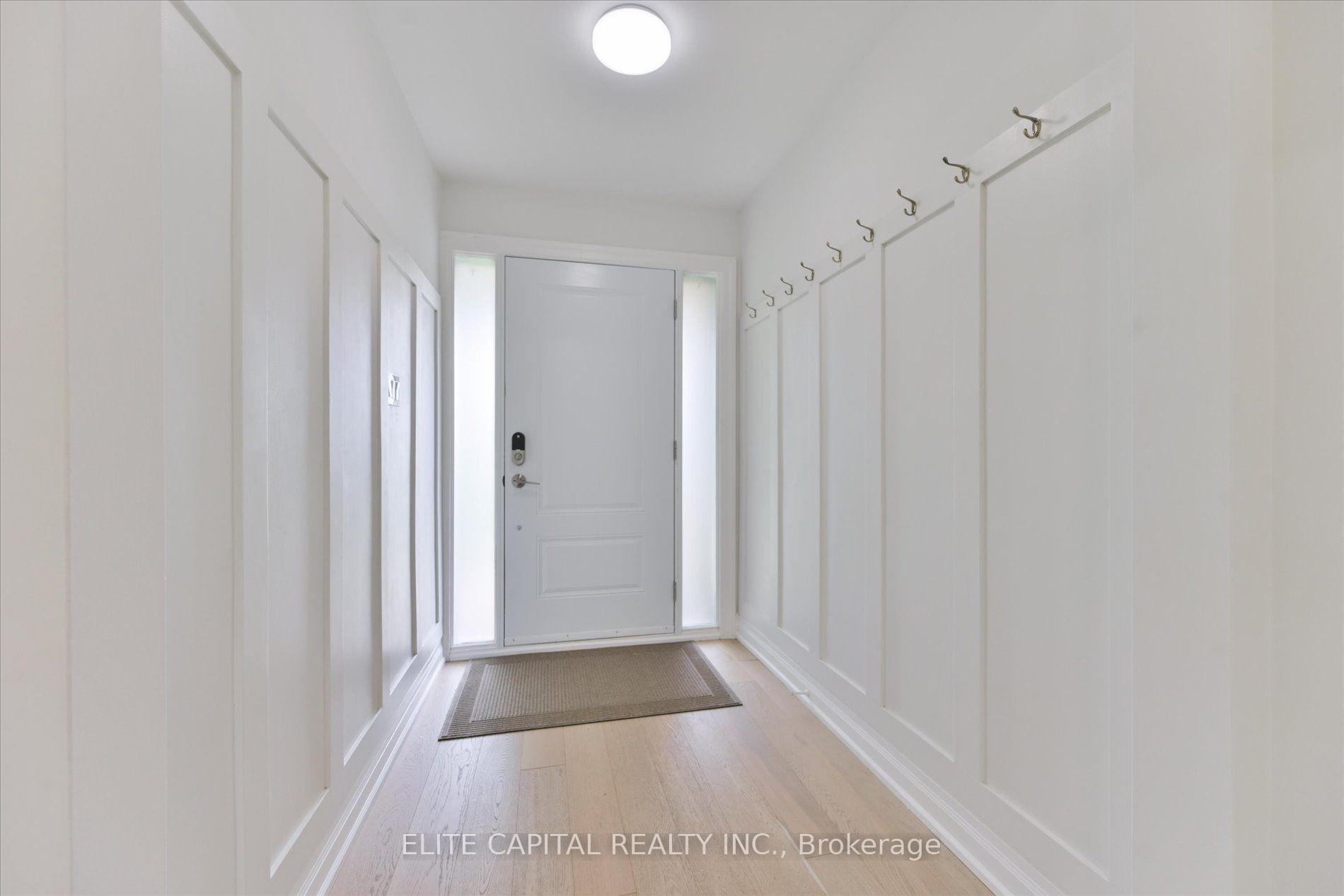 Photo 5 of 20 Raymore Drive, Etobicoke, Humber Heights — HOMEH