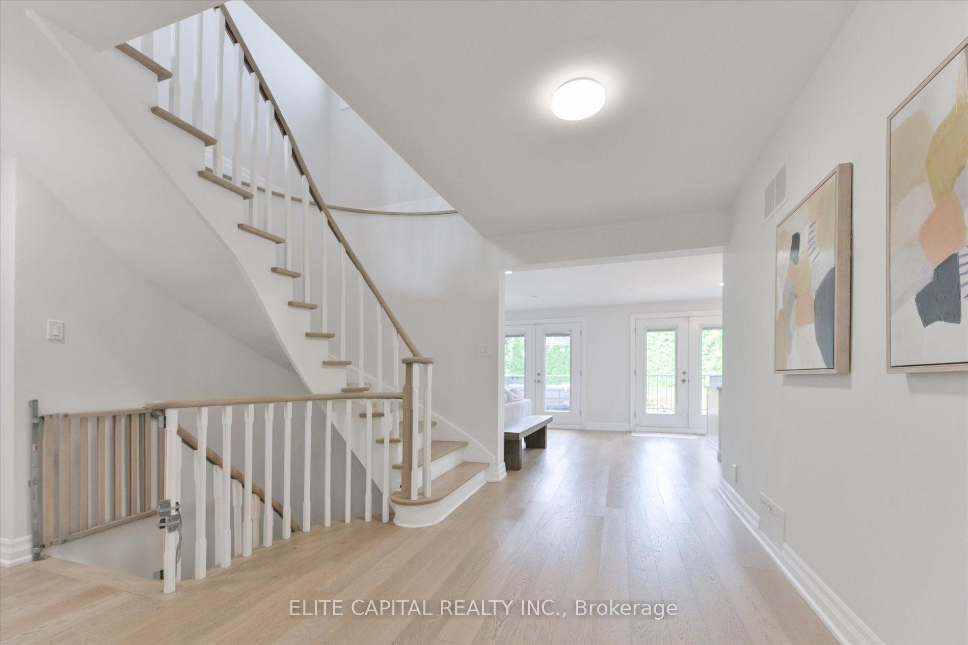 Photo 7 of 20 Raymore Drive, Etobicoke, Humber Heights — HOMEH