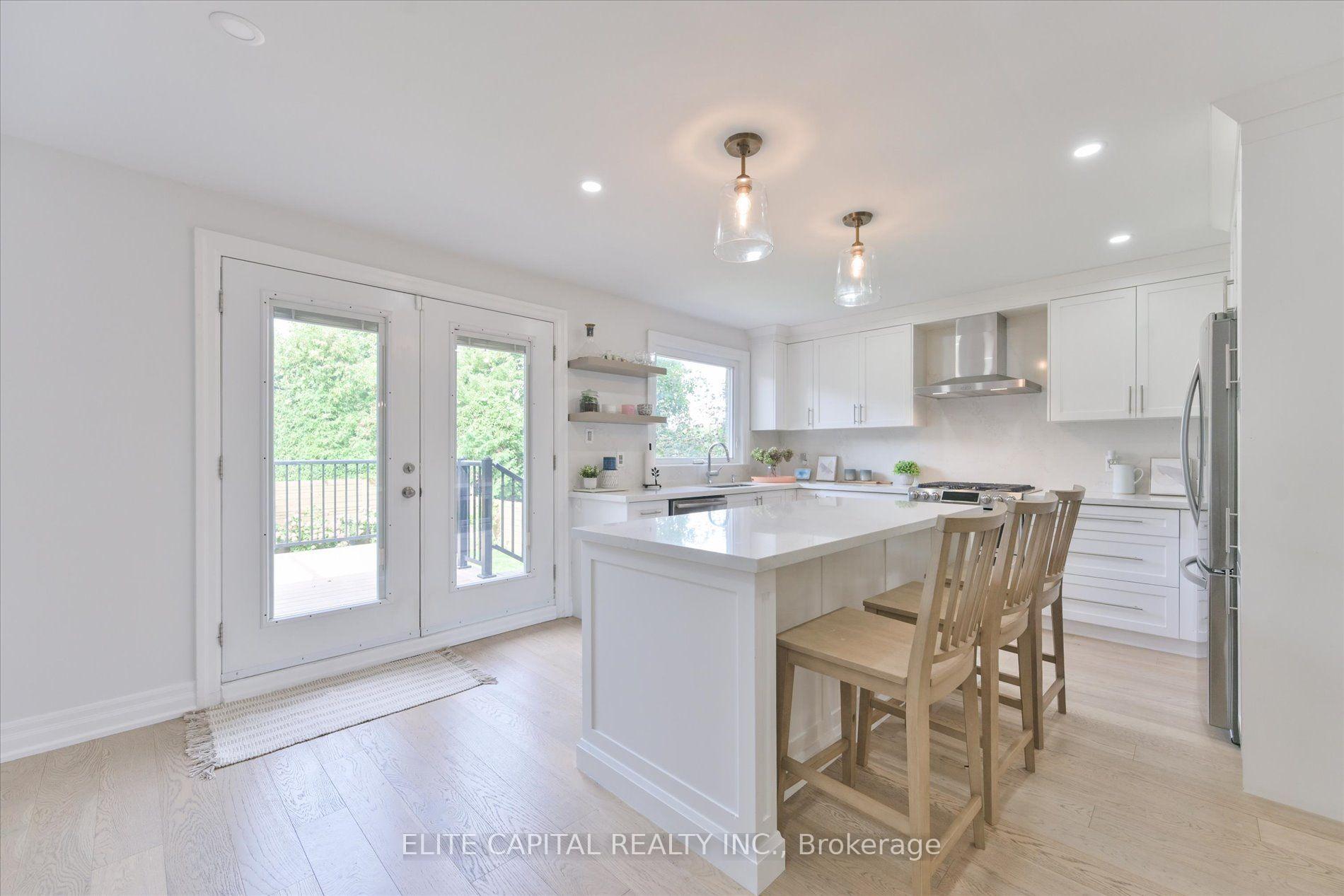 Photo 13 of 20 Raymore Drive, Etobicoke, Humber Heights — HOMEH