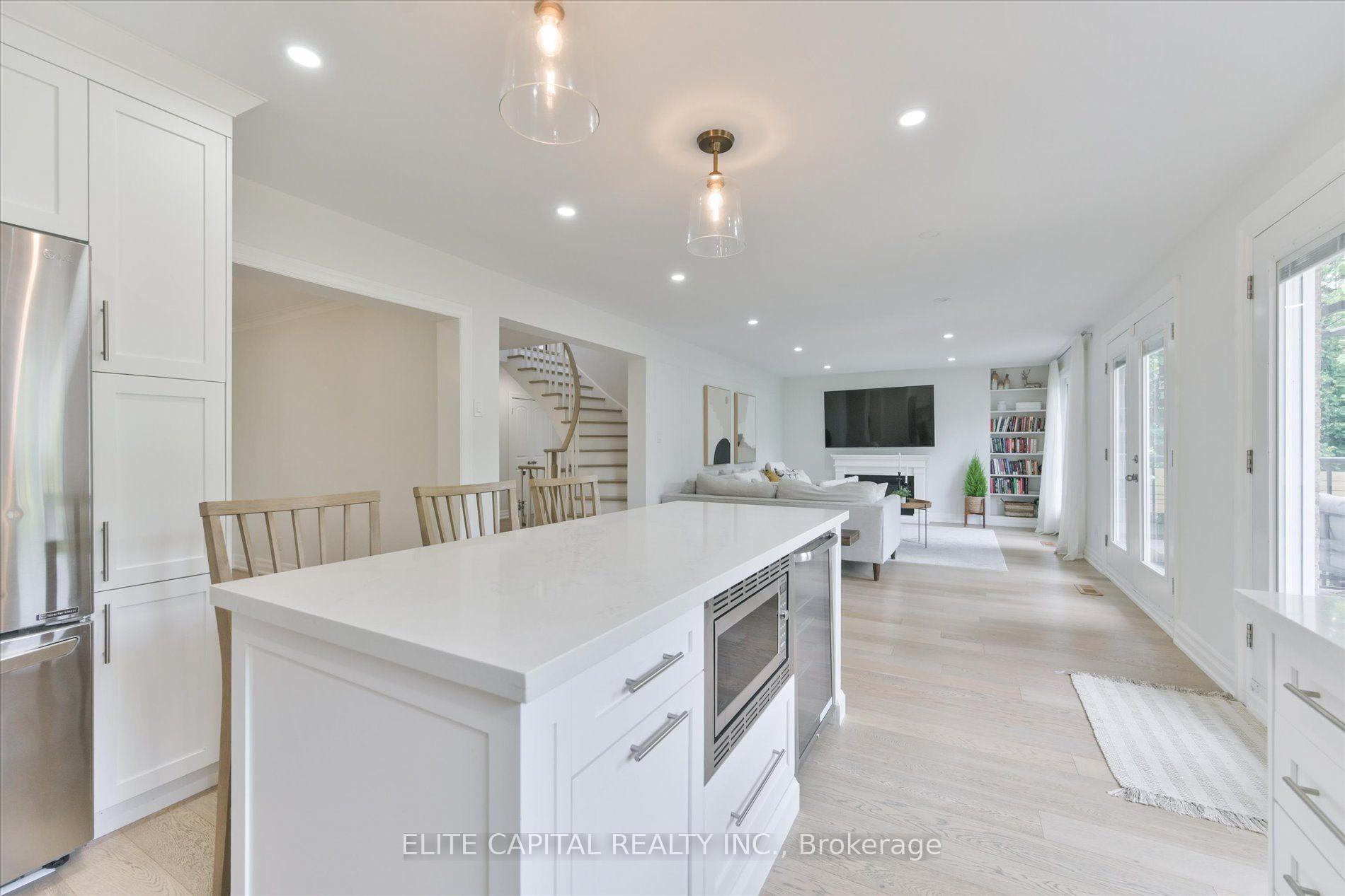 Photo 18 of 20 Raymore Drive, Etobicoke, Humber Heights — HOMEH