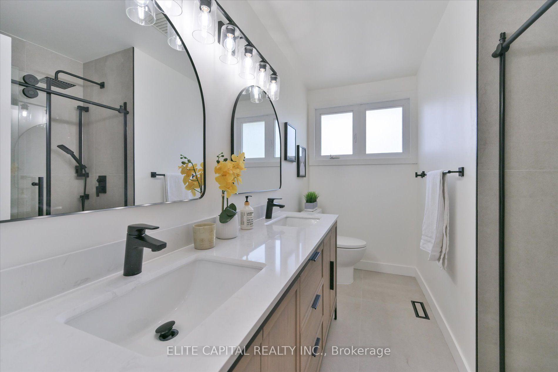 Photo 35 of 20 Raymore Drive, Etobicoke, Humber Heights — HOMEH