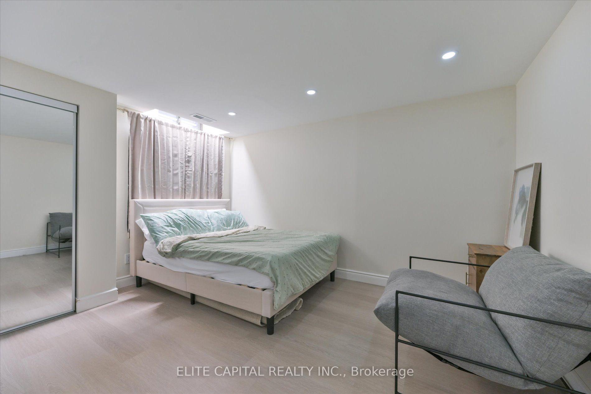 Photo 39 of 20 Raymore Drive, Etobicoke, Humber Heights — HOMEH