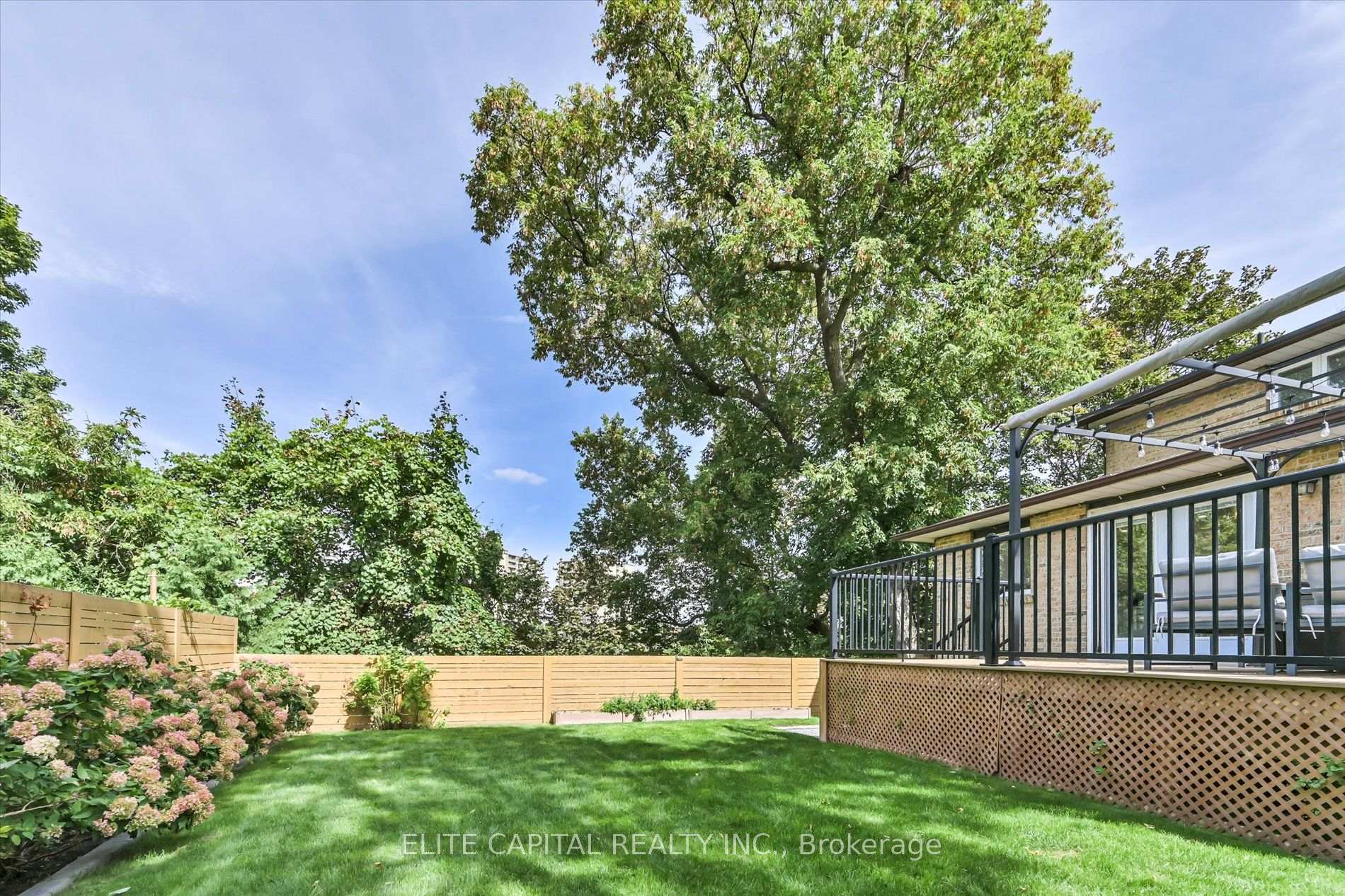 Photo 44 of 20 Raymore Drive, Etobicoke, Humber Heights — HOMEH