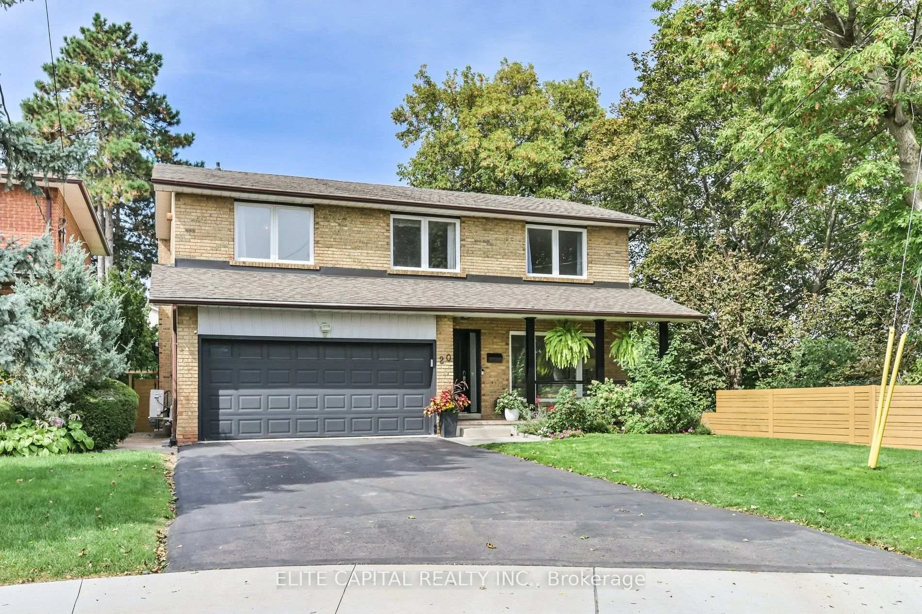 Photo 2 of 20 Raymore Drive, Etobicoke, Humber Heights — HOMEH