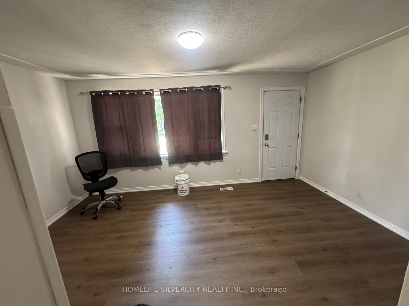 Photo 6 of 276 Sunview Street, Waterloo, Beechwood/University — HOMEH