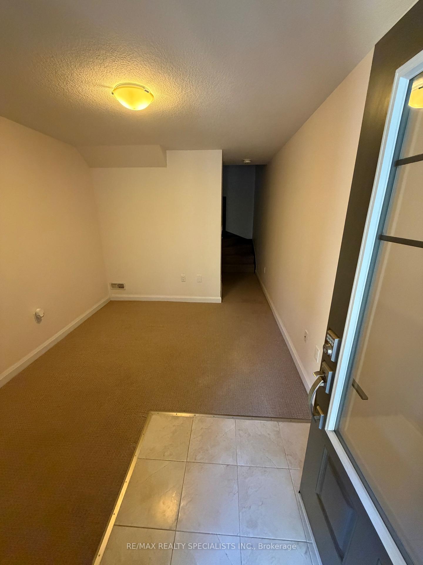 Photo 5 of Unit 53, 1169 Garner Road E, Hamilton, Ancaster — HOMEH