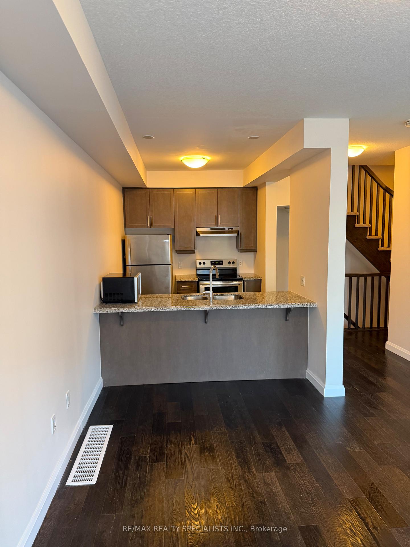 Photo 7 of Unit 53, 1169 Garner Road E, Hamilton, Ancaster — HOMEH