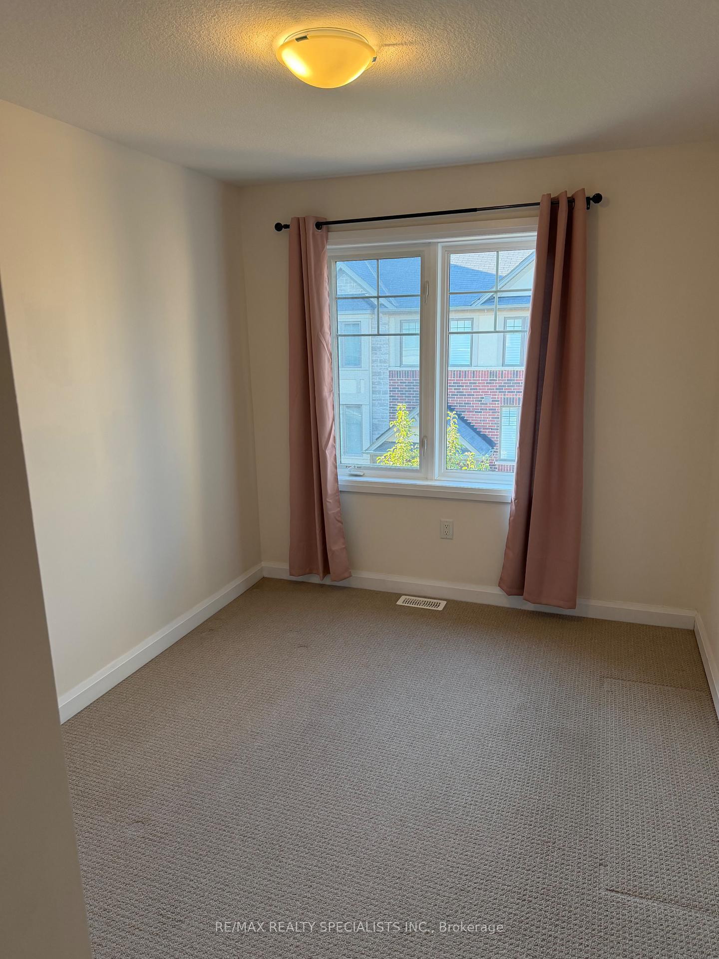 Photo 23 of Unit 53, 1169 Garner Road E, Hamilton, Ancaster — HOMEH