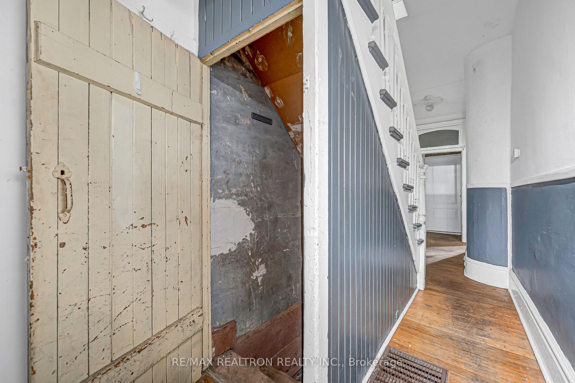 Photo 45 of 631 Richmond Street W, Toronto, Niagara — HOMEH