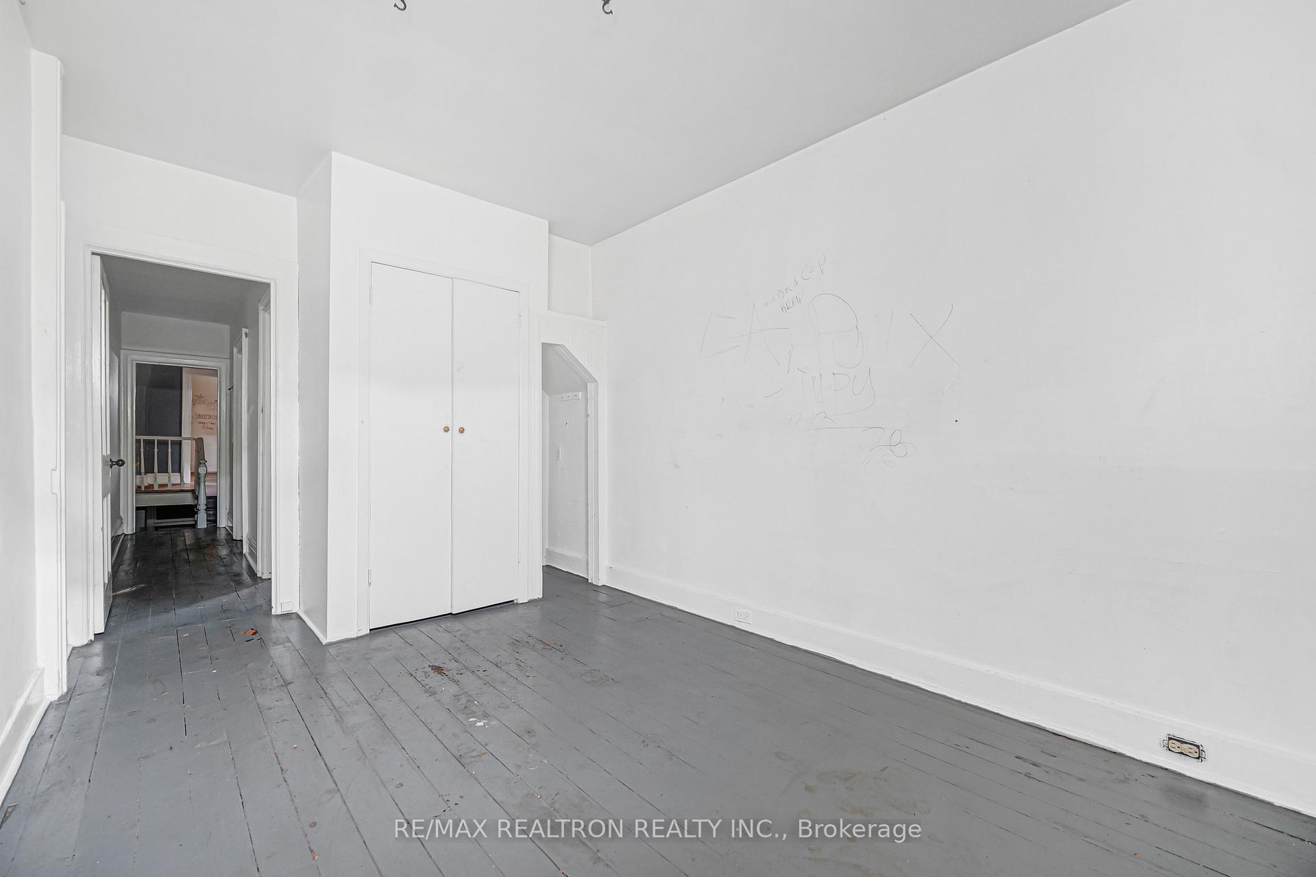 Photo 49 of 631 Richmond Street W, Toronto, Niagara — HOMEH