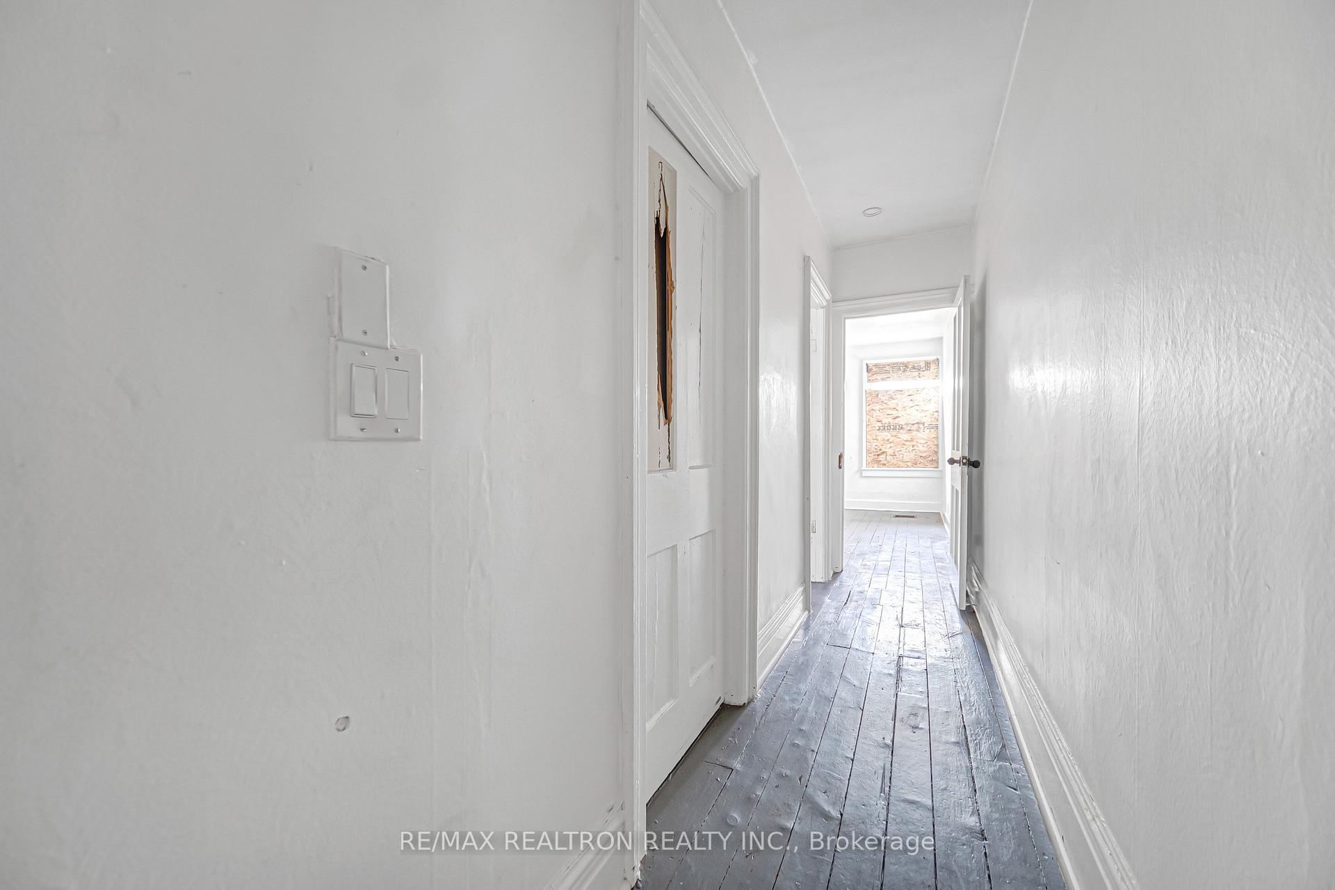 Photo 55 of 631 Richmond Street W, Toronto, Niagara — HOMEH