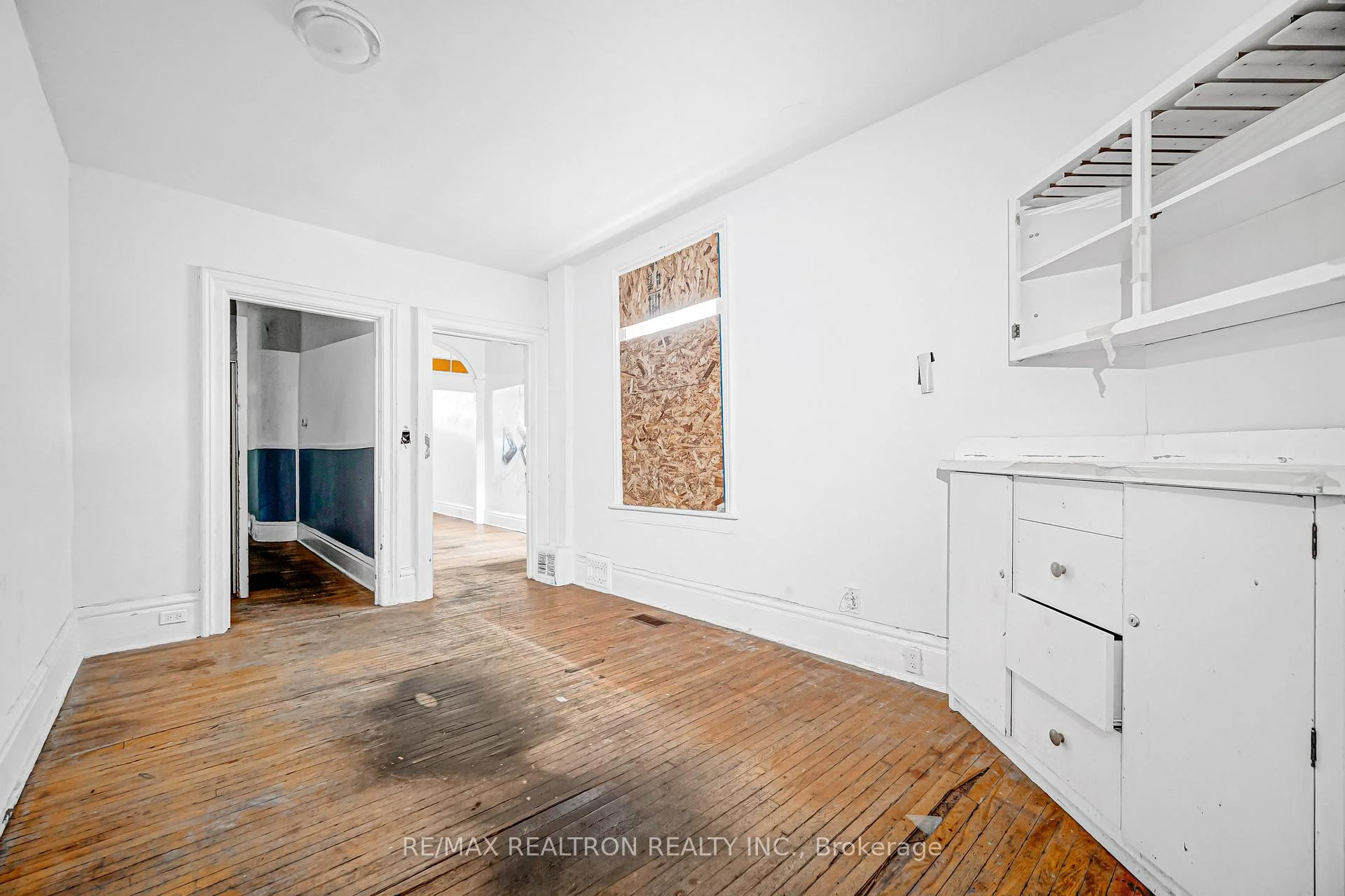 Photo 36 of 631 Richmond Street W, Toronto, Niagara — HOMEH