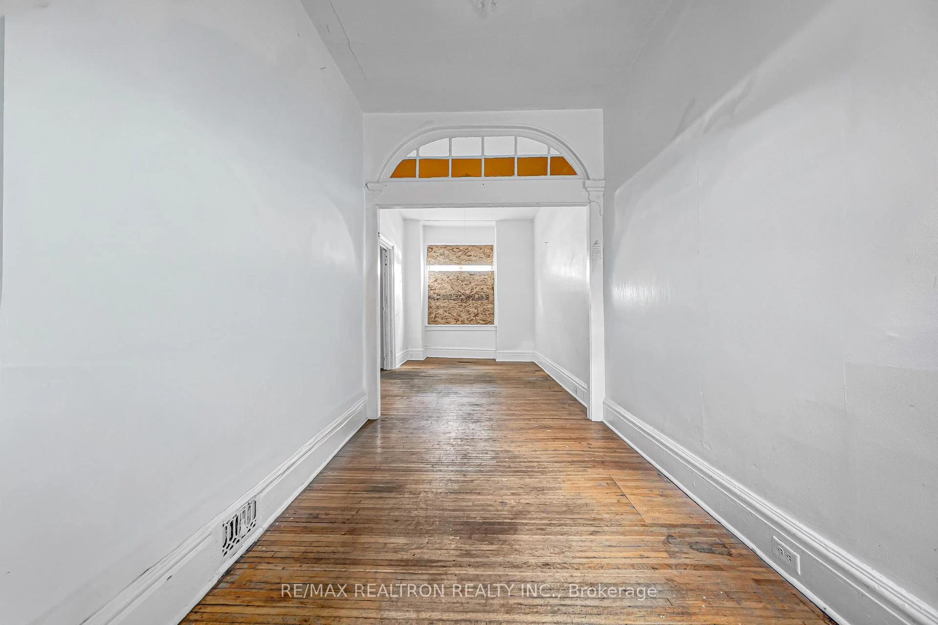 Photo 46 of 631 Richmond Street W, Toronto, Niagara — HOMEH
