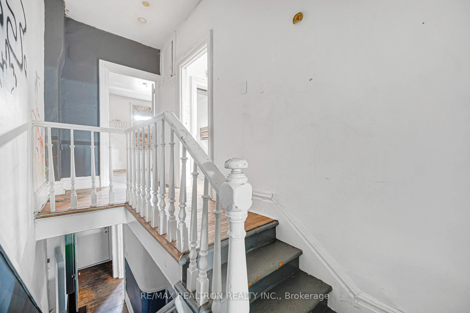 Photo 82 of 631 Richmond Street W, Toronto, Niagara — HOMEH