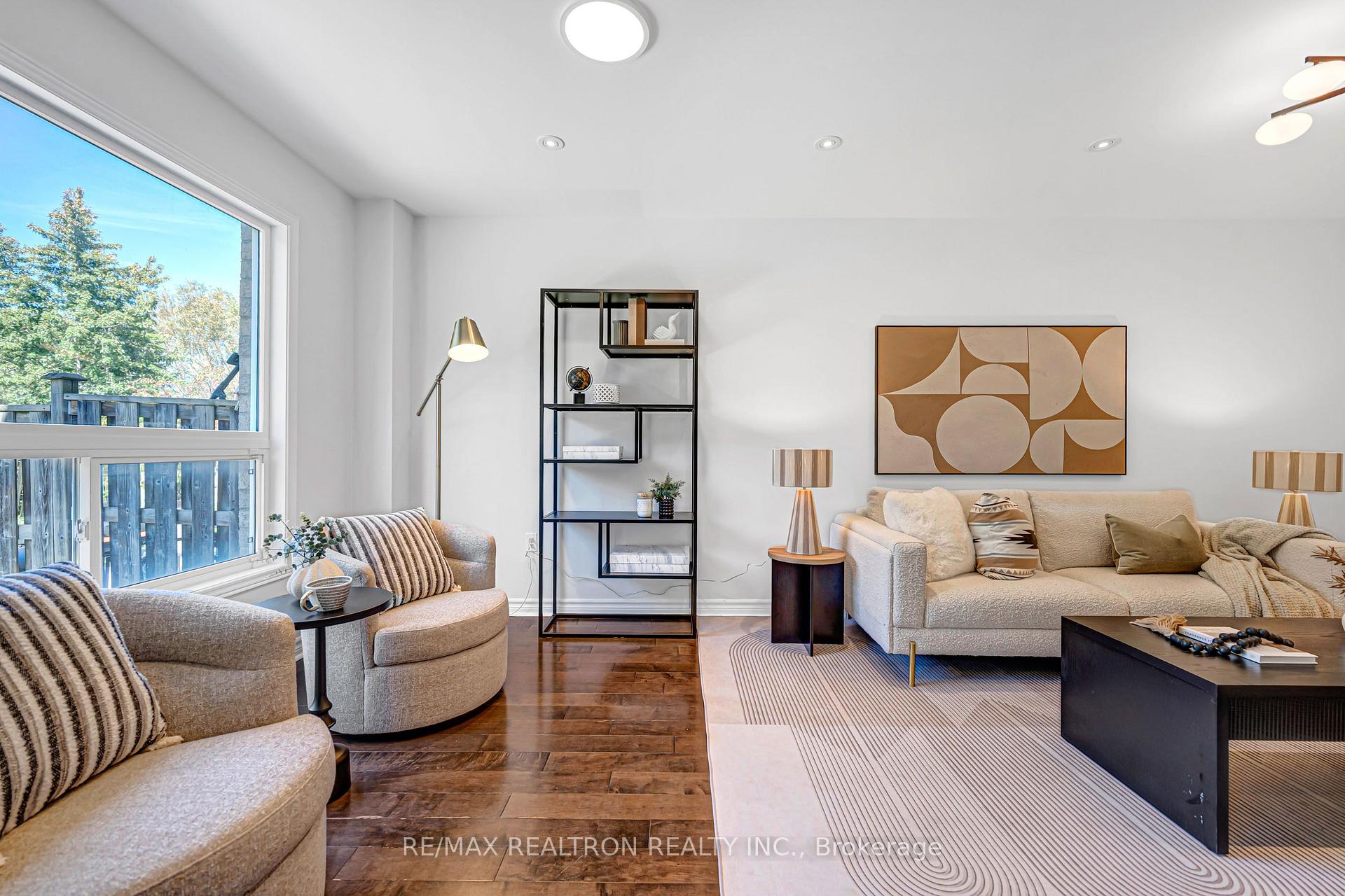 Photo 19 of 14 Cobblehill Court, Markham, Berczy — HOMEH