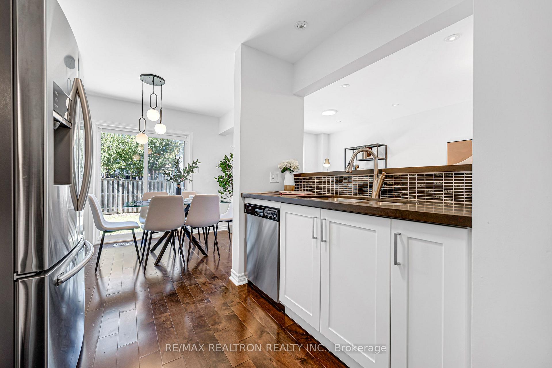 Photo 26 of 14 Cobblehill Court, Markham, Berczy — HOMEH